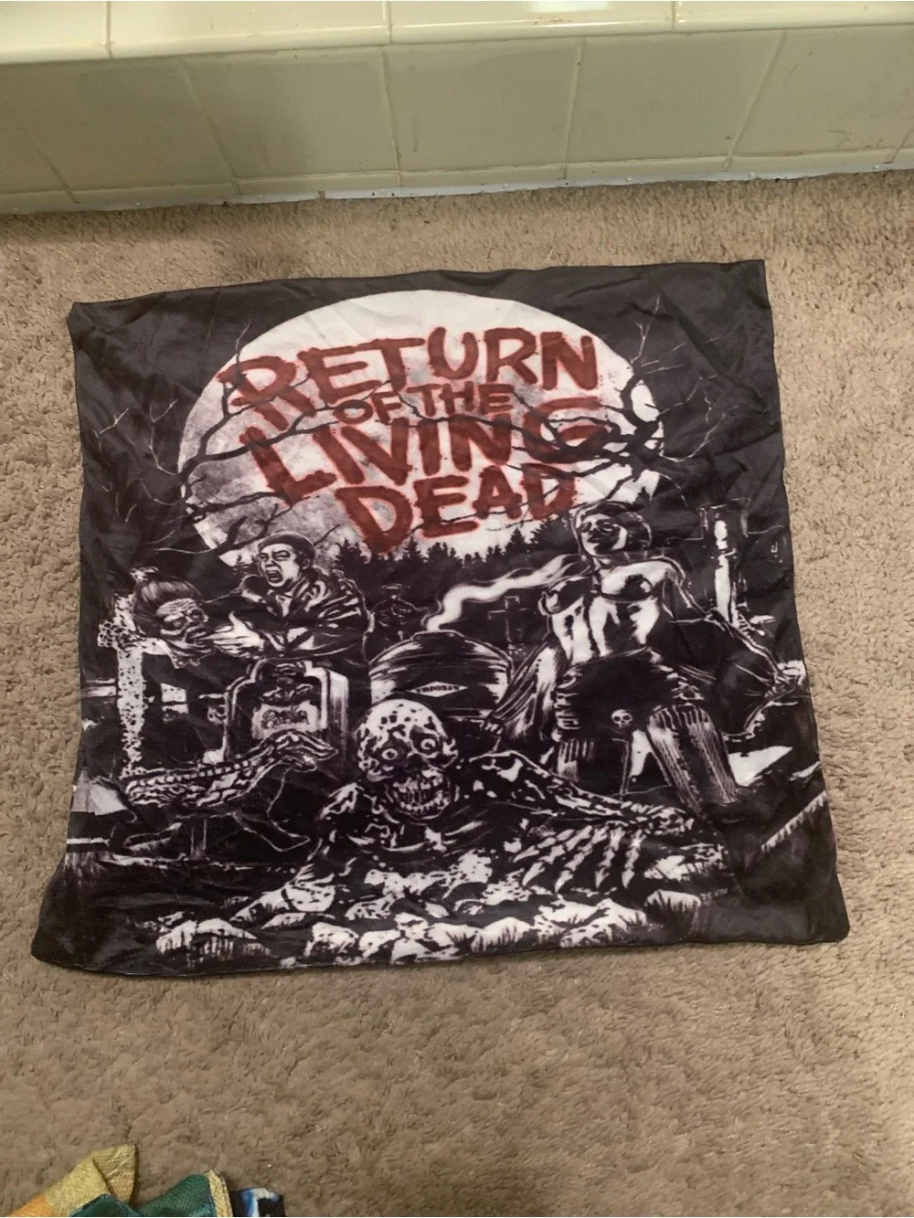 Return of the Living Dead Graphic Throw Blanket - Black and White